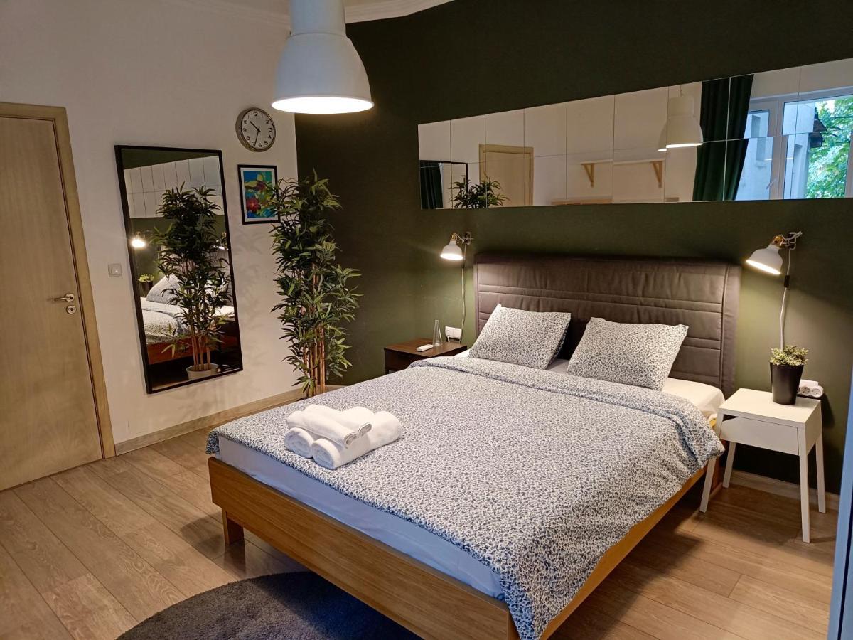 Newly Refurbished Apartment In The City Center Sofia Extérieur photo