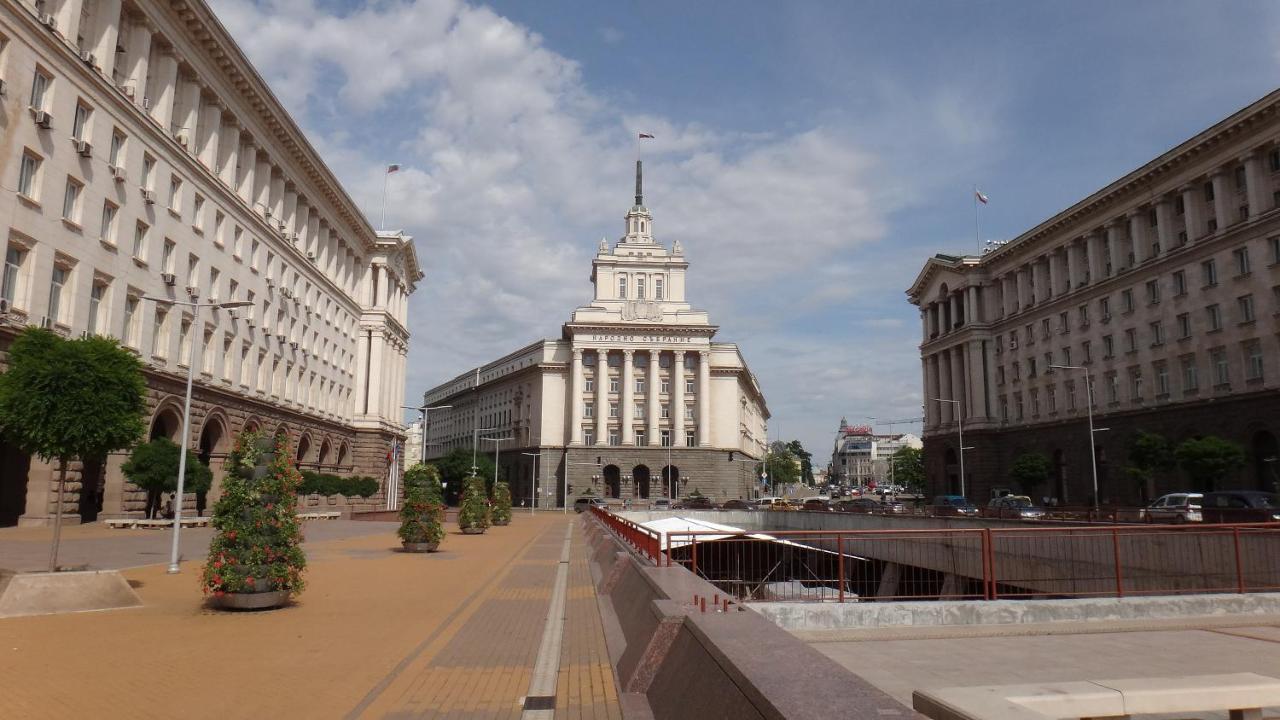 Newly Refurbished Apartment In The City Center Sofia Extérieur photo